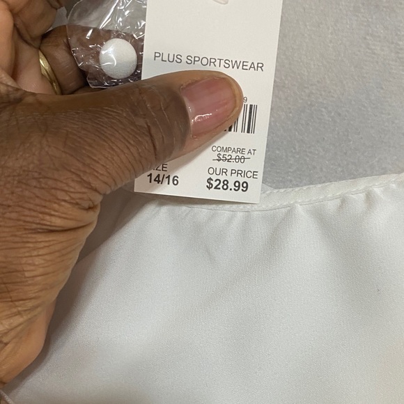 NWT Elegant White Ruffle Blouse - Picture 7 of 7